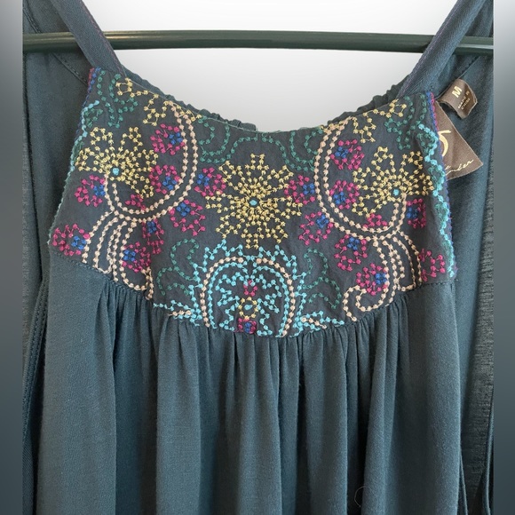 One September Anthropologie Embroidered Tie Back Tank Women's Medium - Picture 3 of 7